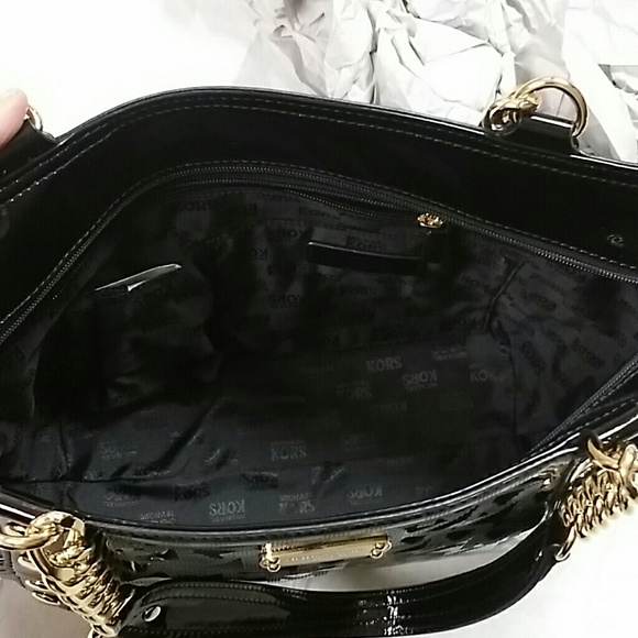 SOLD*** Michael Kors Black handbag. - Picture 3 of 4