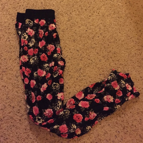 Floral soft pants with elastic waist