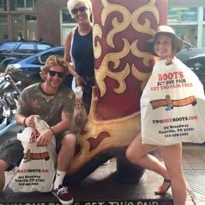 Meet your Posher, Brandon