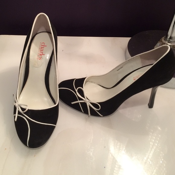 Charles by Charles David black suede pumps shoes