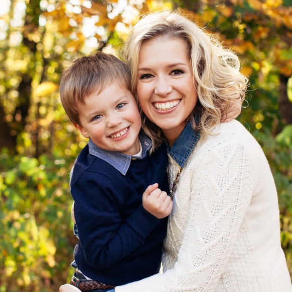 Meet your Posher, Annie - Picture 3 of 4