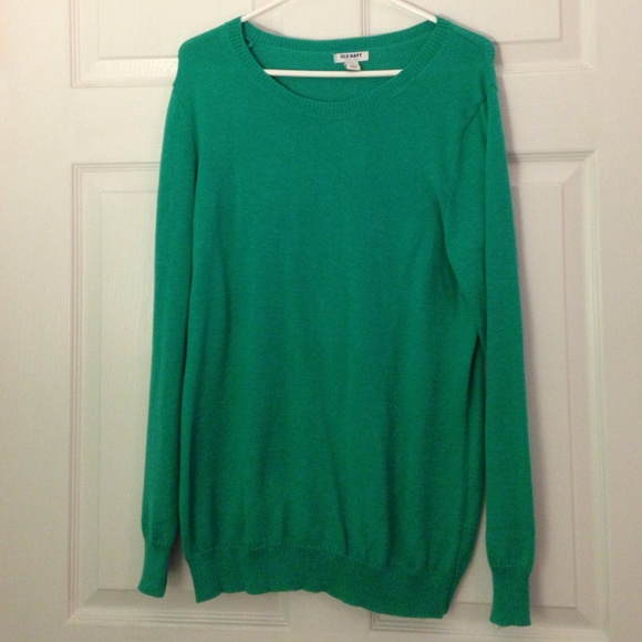 Green oversized sweater