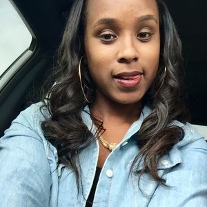 Meet your Posher, Lakeisha