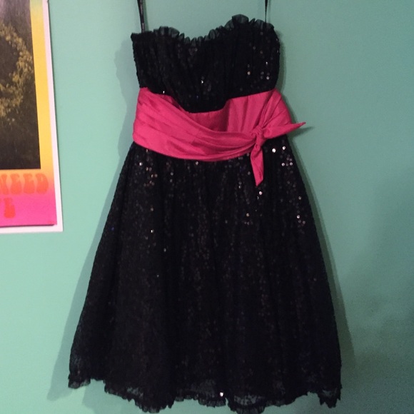 Betsy Johnson puffy dress