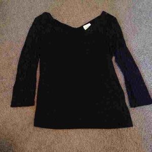 Laced sleeve black top