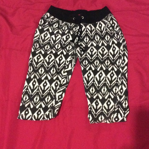 Joggers - Picture 2 of 2