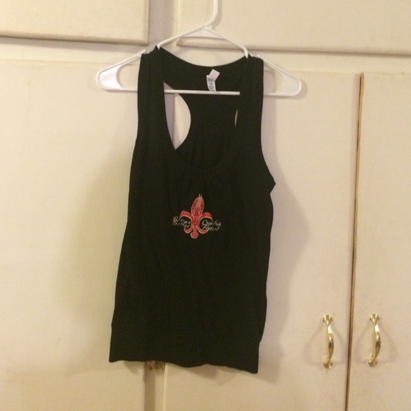 Razor back tank