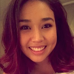 Meet your Posher, Gloria