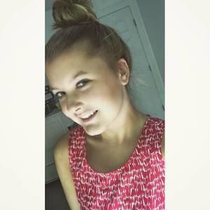 Meet your Posher, Alexis