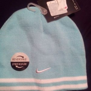 Small nike beanie