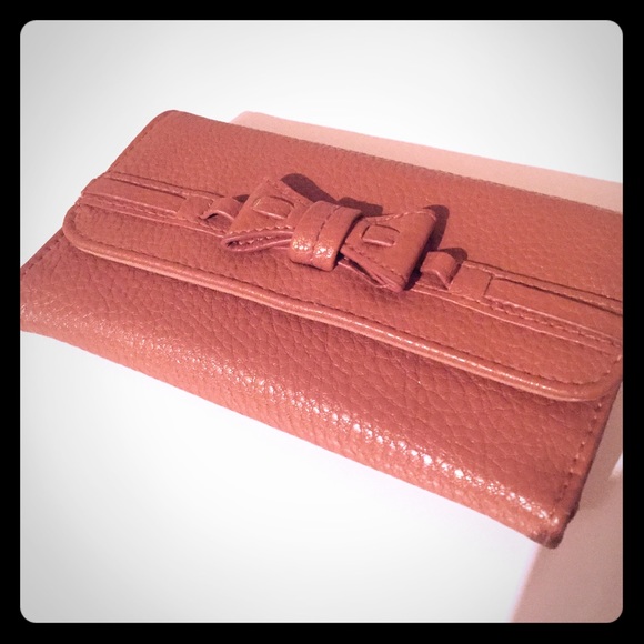 Brown bow wallet