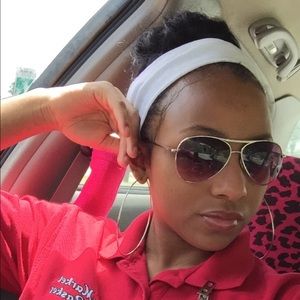 Meet your Posher, Samara