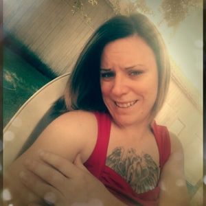 Meet your Posher, Pamela