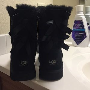 Bailey bow uggs