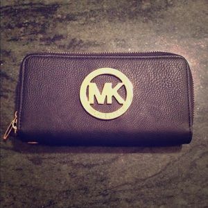 Black Faux Micheal Kors clutch wallet