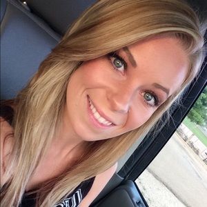 Meet your Posher, Ashley