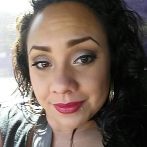 Meet your Posher, Dominique