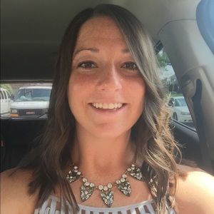 Meet your Posher, Caitlin