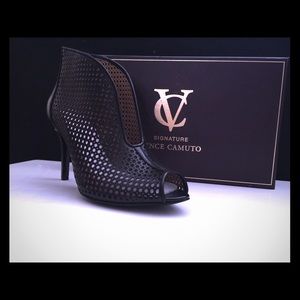 💥HostPick💥Signature Vince Camuto