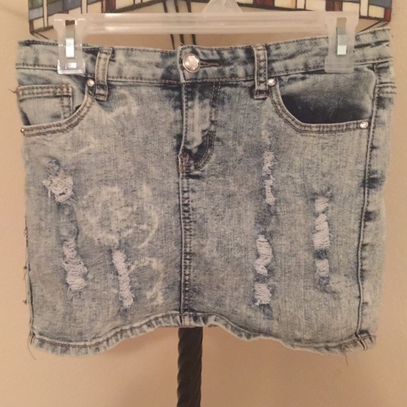 Rue 21 skirt - Picture 1 of 2