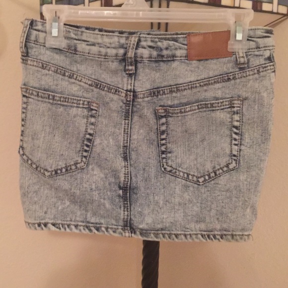 Rue 21 skirt - Picture 2 of 2