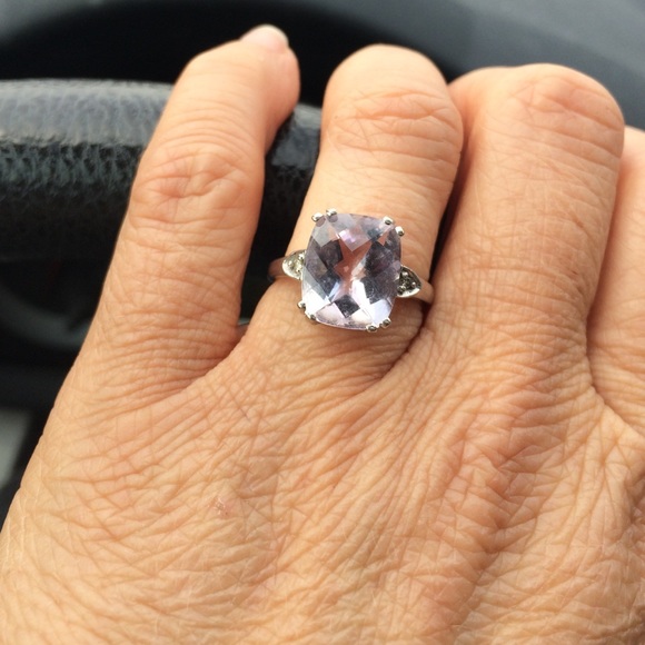 Diamonds around amethyst  and white gold W/box, 7 - Picture 2 of 2