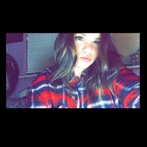 Meet your Posher, Alexis