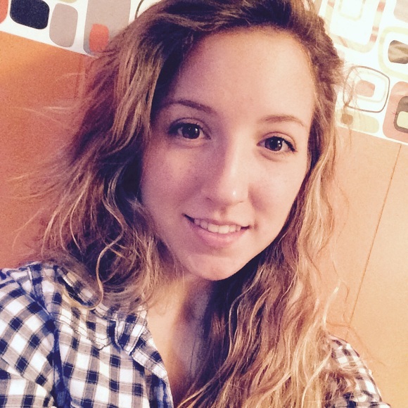 Meet your Posher, Kailey - Picture 1 of 1