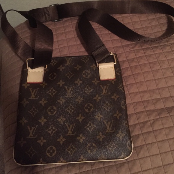 Sold 🤑🤑🤑 - Picture 2 of 4