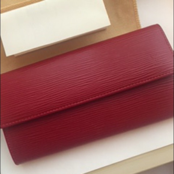 Louis Vuitton Handbags - Louis Vuitton Red Sarah NM2 EPI Carmin Wallet