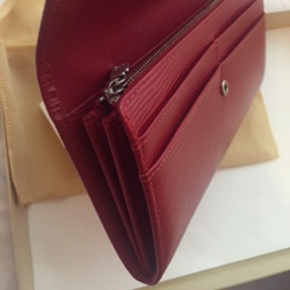 Louis Vuitton Red Sarah NM2 EPI Carmin Wallet - Picture 3 of 4