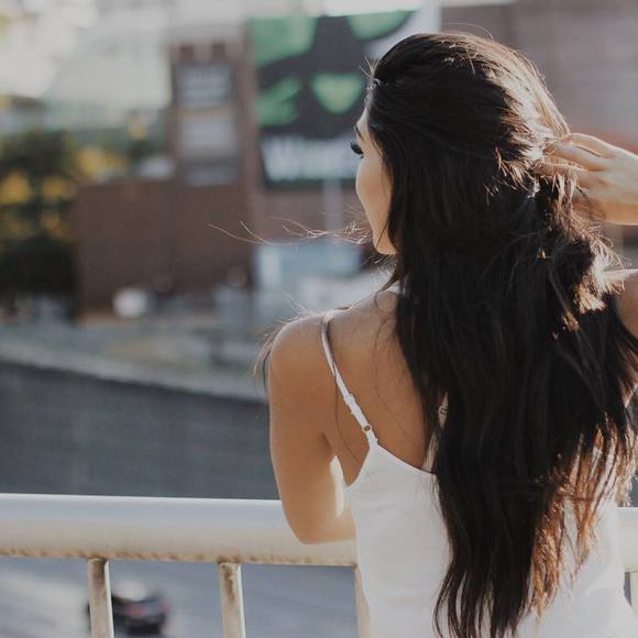 Meet your Posher, Ally