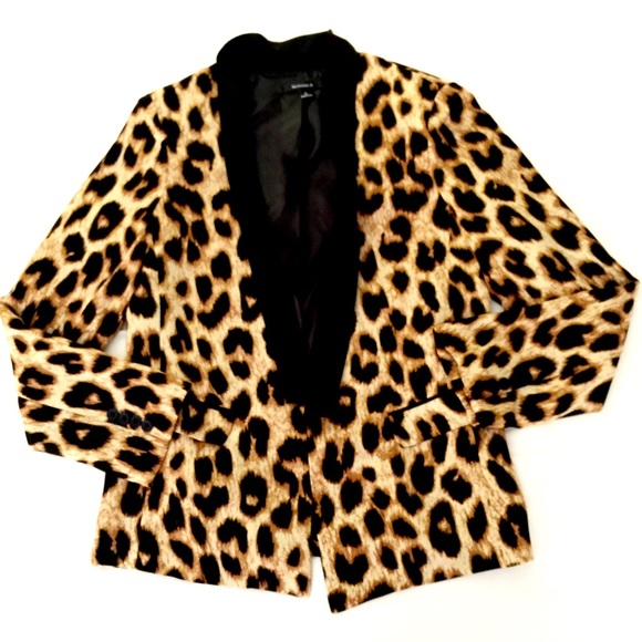 Like new leopard blazer