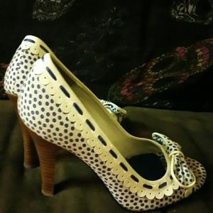 Betsey Johnson cute white and blue polka dot heels