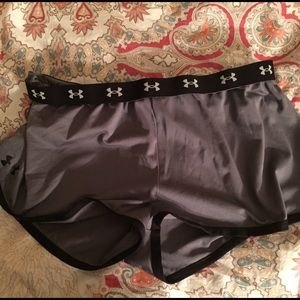 Under Armour Shorts Size XL