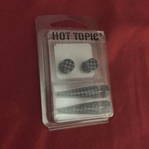 Faux hot topic gauges