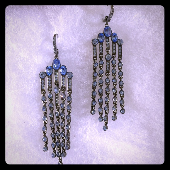 Stunning Blue Crystal earrings. - Picture 1 of 4