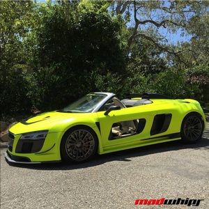 Meet your Posher, Derrick