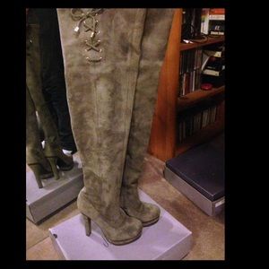 Jennifer Lopez thigh high suede boots