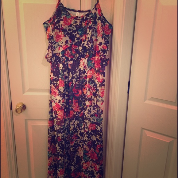 Floral print maxi dress
