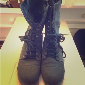 BAKERS fold down flap combat boots