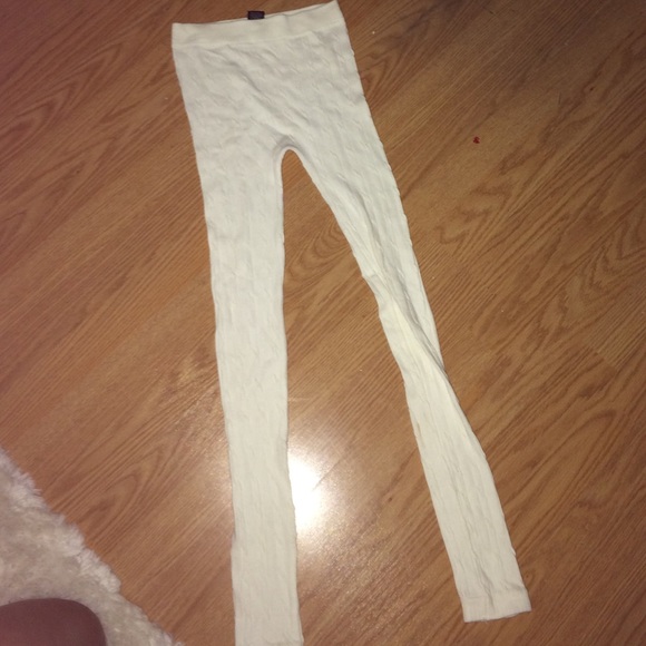 White knit leggings