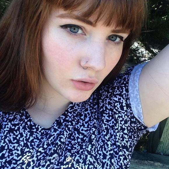 Meet your Posher, Madeline - Picture 1 of 1