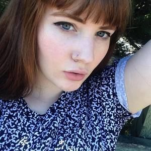 Meet your Posher, Madeline