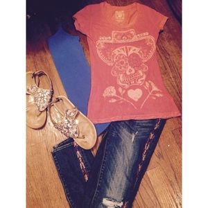❗️SOLD ON Ⓜ️❗️💀💎Velvet Stone Skull Shirt💎💀