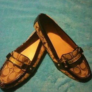 Coach flats