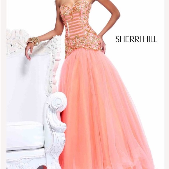 Sherri Hill Prom Dress - Picture 1 of 3