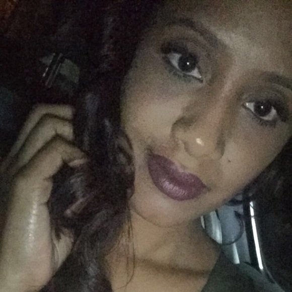 Meet your Posher, Kamri - Picture 1 of 1