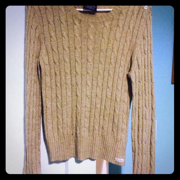 Polo cable knit sweater