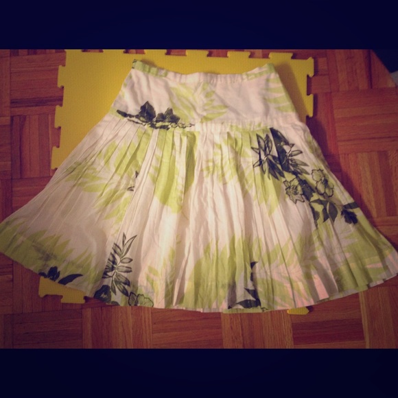 J Crew green floral pattern skirt